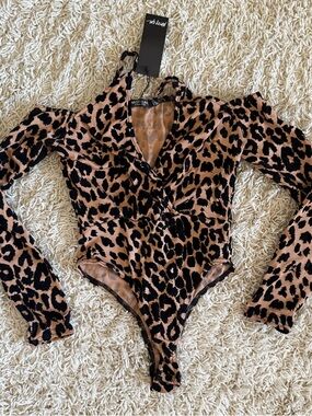 Nasty Gal Leopard-Pattern Bodysuit - Black & Tan